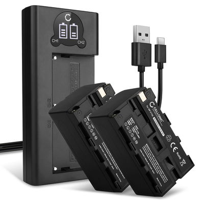 2x Akku + Tupla Laturi kameraan Sony HVR Z1, HVR V1, HXR NX5, NX100, HVR HD1000, NX100, Z Cam E2, NP-F330 - NP-F970 NP-F960 NP-F570 NP-F770 (4400mAh, 7.4V) tuotemerkiltä CELLONIC